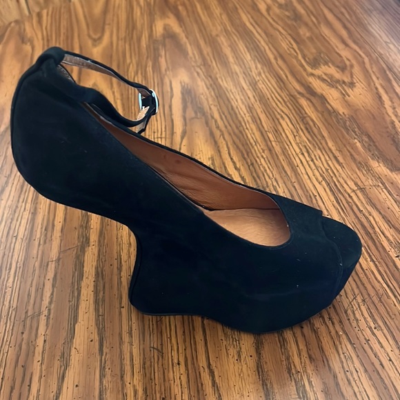 CJeffery Campbell dayzz Suede Platform Curved Heel Adjustable Strap Pumps Heels - Picture 6 of 16